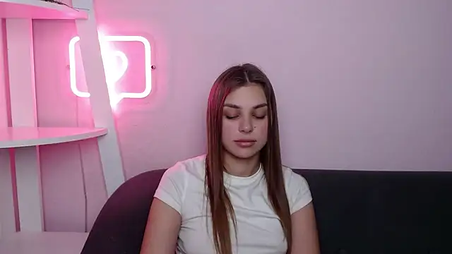 MilanaAngelAs online show from 03-07-26, 05:43