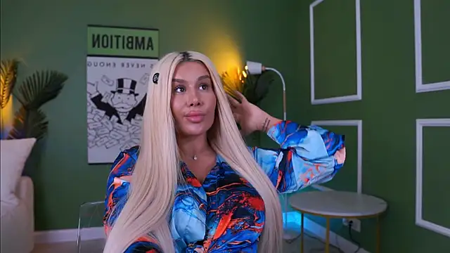 EvaZane online show from 04-25-26, 01:41