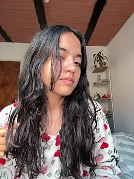 Snapshot of ViolettaSummer chatting on 03-22-26, 03:26 ViolettaSummer online show from 03-22-26, 03:26