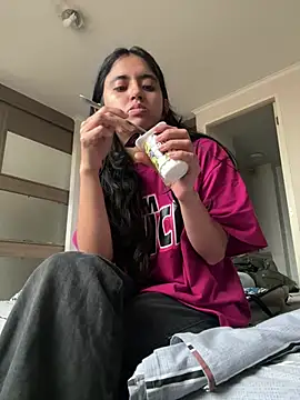 Snapshot of ViolettaSummer chatting on 07-14-26, 08:36 ViolettaSummer online show from 07-14-26, 08:36