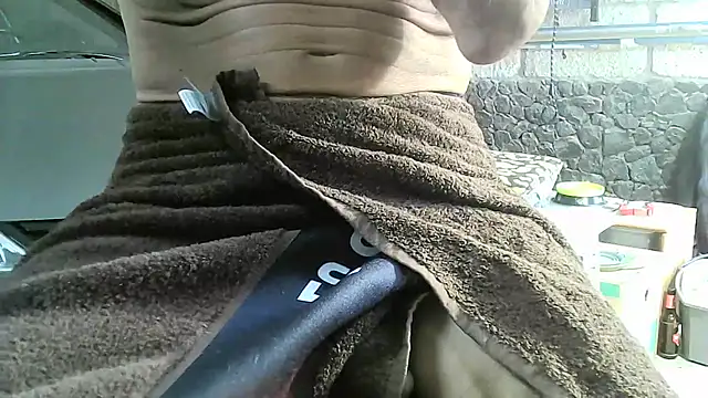 ewuich1 online show from 04-02-26, 04:04