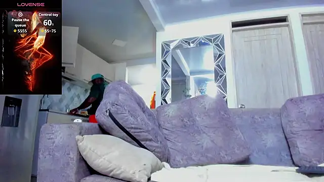 Snapshot of tommike chatting on 03-15-26, 02:50 tommike online show from 03-15-26, 02:50