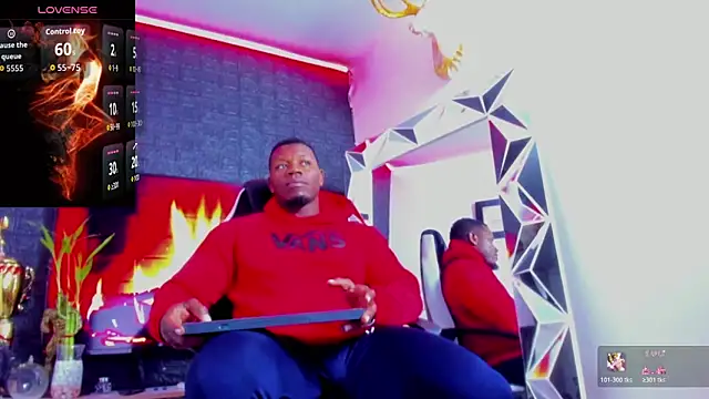 Snapshot of tommike chatting on 03-18-26, 03:31 tommike online show from 03-18-26, 03:31