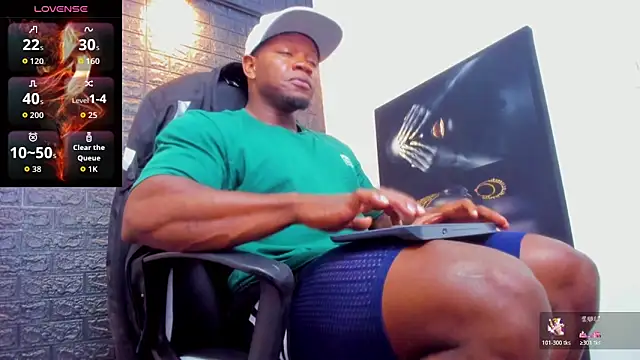 Snapshot of tommike chatting on 03-29-26, 12:54 tommike online show from 03-29-26, 12:54