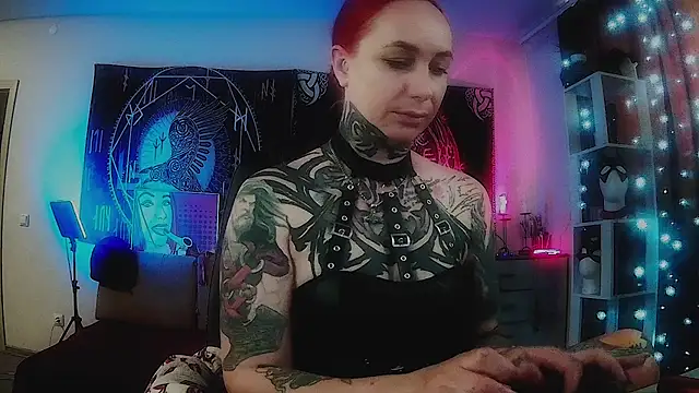 Snapshot of miss_jenna_lovee chatting on 05-17-26, 01:36 miss jenna lovee online show from 05-17-26, 01:36