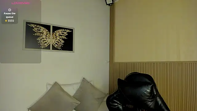 summer night  online show from 05-12-26, 11:51