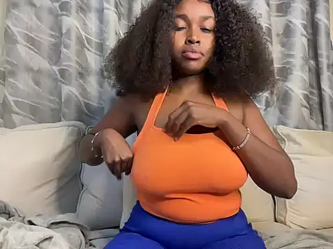 Chocolate queen2 online show from 01-13-26, 08:52