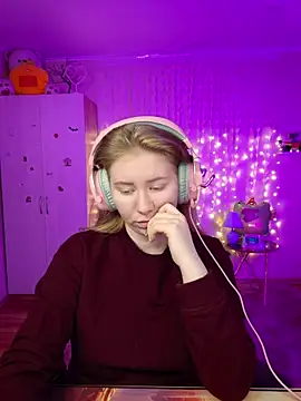 D0nna  online show from 03-30-26, 10:55