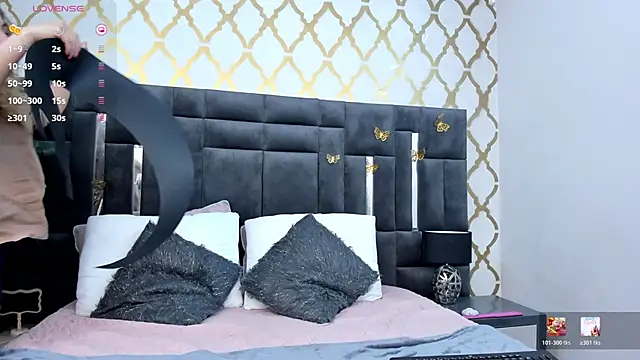 RubbyTaylor online show from 01-14-26, 02:44