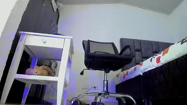 Sarah Mistress  online show from 03-25-26, 08:04