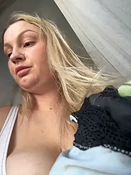 Teya moon  online show from 12-21-24, 12:49