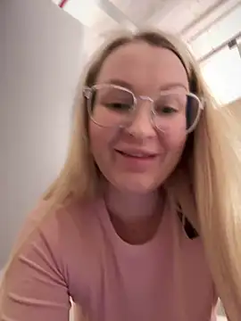 Teya moon  online show from 02-04-25, 11:27