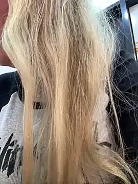 Teya moon  online show from 03-17-26, 11:57