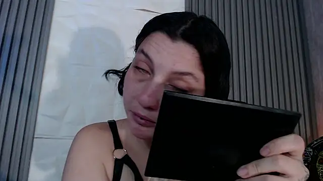 sophy rock online show from 10-25-25, 04:35