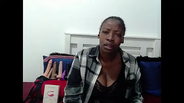 chocolatemix44 online show from 05-18-26, 06:52