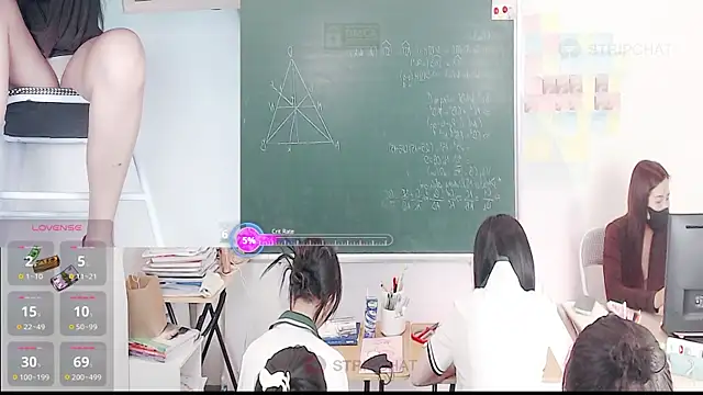 Snapshot of _Math_ chatting on 01-15-26, 02:05 Math online show from 01-15-26, 02:05