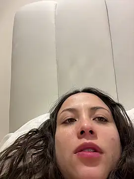 Megan Rodrigo online show from 06-27-26, 05:45