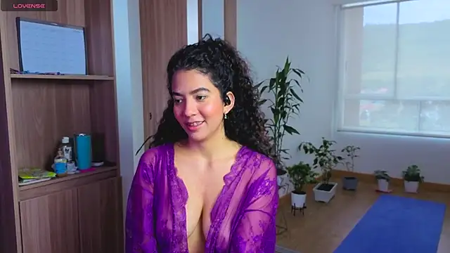 Snapshot of arteverena chatting on 06-22-26, 08:06 arteverena online show from 06-22-26, 08:06
