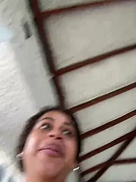 nayah   online show from 02-07-26, 05:05