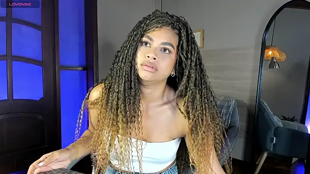 nayah   online show from 03-18-26, 08:23