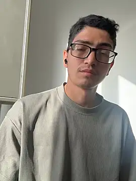 TylerWhite  online show from 05-07-26, 04:12