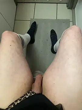 Snapshot of pinnklinkk chatting on 03-16-26, 03:01 pinnklinkk online show from 03-16-26, 03:01