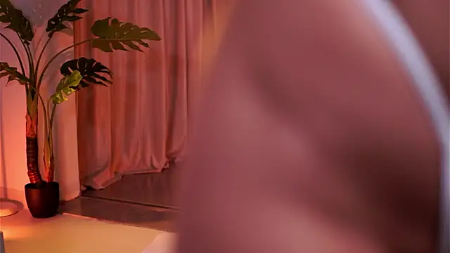 NatyDesiree online show from 03-30-26, 07:15