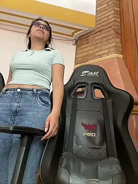 SaritaHot 69 online show from 03-10-25, 06:45