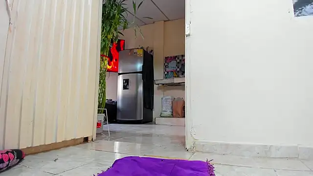 Snapshot of Samantha__latinaXXX chatting on 01-14-26, 09:31 Samantha latinaXXX online show from 01-14-26, 09:31