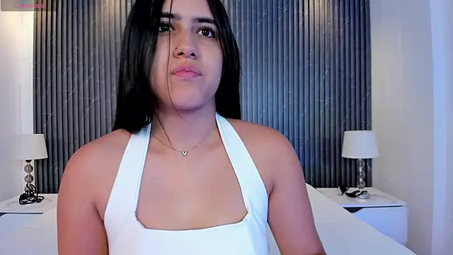 Snapshot of paulina_sweett_ chatting on 06-17-26, 11:56 paulina sweett online show from 06-17-26, 11:56