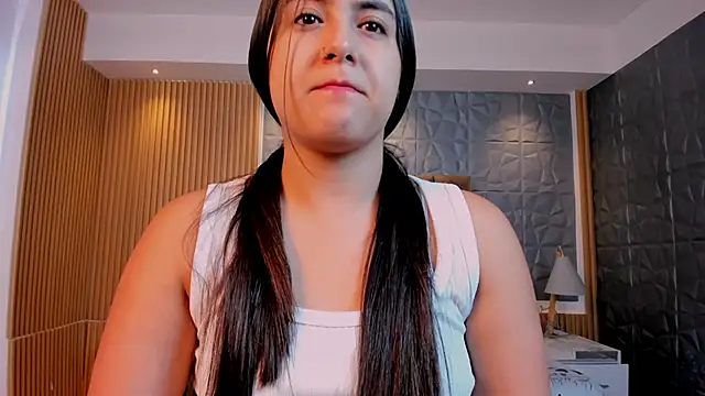 Snapshot of paulina_sweett_ chatting on 06-19-26, 11:25 paulina sweett online show from 06-19-26, 11:25