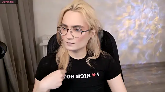 CuteYukiKun online show from 03-14-26, 05:29