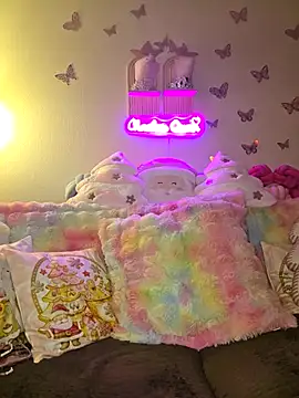 Chachou000 online show from 12-13-25, 07:53