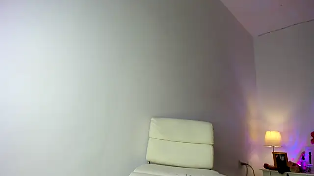 shantallhotxx online show from 04-16-26, 06:47