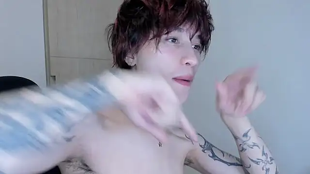 Snapshot of liamelf chatting on 02-17-26, 04:53 liamelf online show from 02-17-26, 04:53