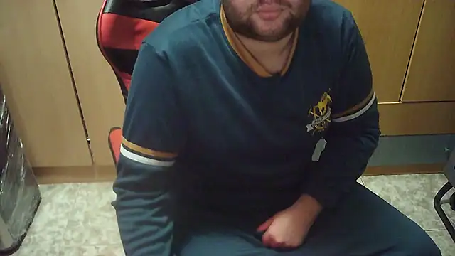 Javier bear online show from 11-21-25, 02:27