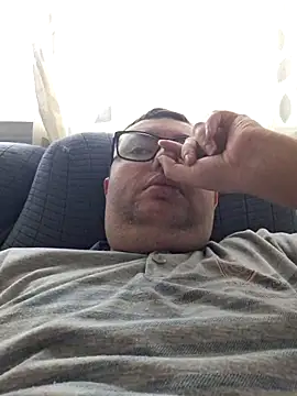 Javier bear online show from 03-01-26, 09:44