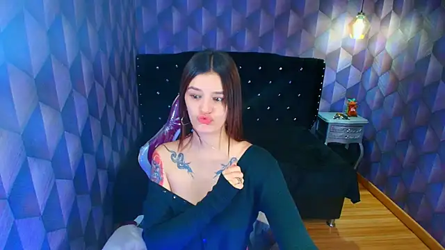 Snapshot of LiaHarryis chatting on 07-18-26, 04:44 LiaHarryis online show from 07-18-26, 04:44