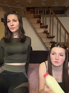 Snapshot of Niht_Angels chatting on 04-10-26, 01:38 Niht Angels online show from 04-10-26, 01:38