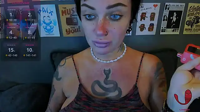 EllieOz online show from 07-07-26, 02:32