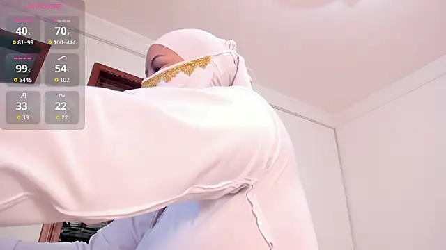 Snapshot of Amina_hafsa chatting on 09-20-25, 09:54 Amina hafsa online show from 09-20-25, 09:54