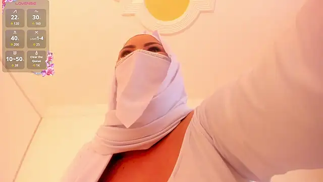 Snapshot of Amina_hafsa chatting on 01-16-26, 07:18 Amina hafsa online show from 01-16-26, 07:18