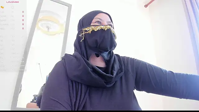 Snapshot of Amina_hafsa chatting on 03-31-26, 08:09 Amina hafsa online show from 03-31-26, 08:09