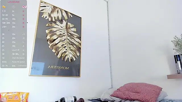 Snapshot of Amina_hafsa chatting on 04-06-26, 07:15 Amina hafsa online show from 04-06-26, 07:15