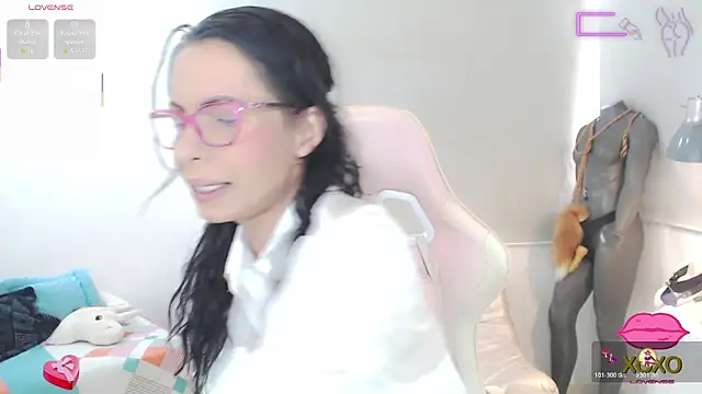 sasha mom69  online show from 10-19-25, 03:01