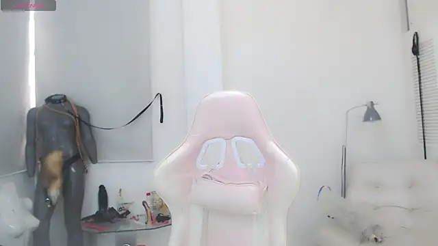 sasha mom69  online show from 11-12-25, 03:45