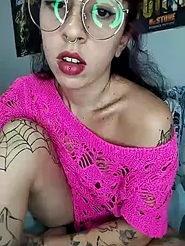 Snapshot of toxicsharmmy chatting on 04-15-26, 05:53 toxicsharmmy online show from 04-15-26, 05:53