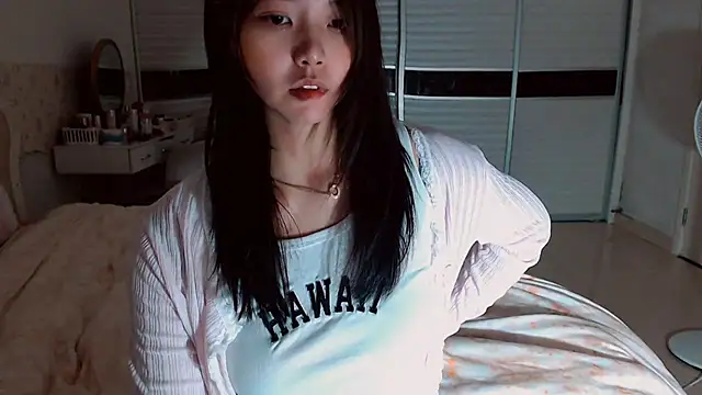-Lucky Girl online show from 05-19-26, 12:44