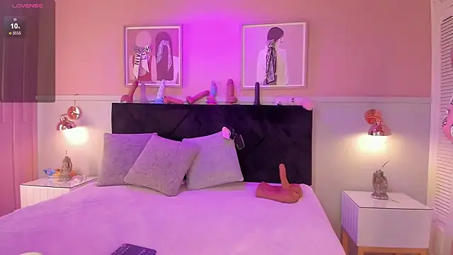 chloe watson  online show from 12-02-25, 07:42