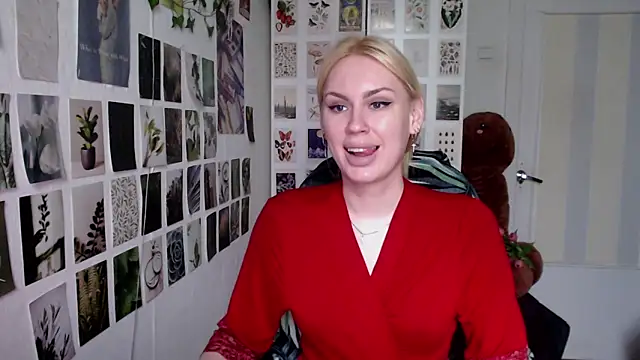 Snapshot of CapriScorpion chatting on 05-20-26, 01:39 CapriScorpion online show from 05-20-26, 01:39